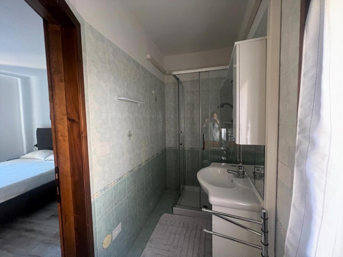 Apartment In Central Square With Lake View Lenno Ngoại thất bức ảnh